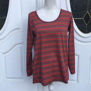 GA7)women’s brand new purple, green, and red shirt